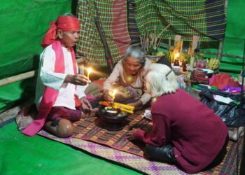 លៀងអារក្សនៅតំបន់ប្រាសាទសំបូរព្រៃគុក