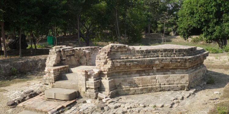 ប្រាសាទខ្នាចទោល