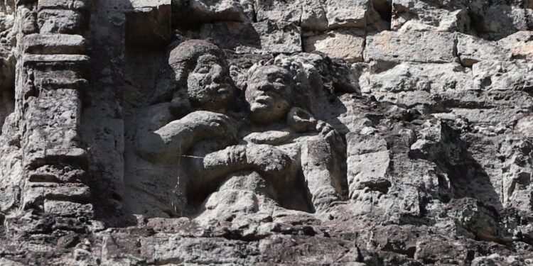 ចម្លាក់មិថុន (Mithuna) នៅក្នុងសិល្បៈខ្មែរសម័យដំបូង