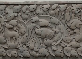 ចម្លាក់ព្រះក្រឹស្ណទ្រភ្នំគោវធ៌ននៅសំបូរព្រៃគុក