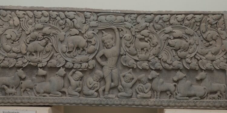 ចម្លាក់ព្រះក្រឹស្ណរកឃើញនៅខេត្តកំពង់ធំ