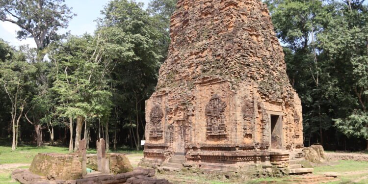 ប្រាសាទដើមចន្ទន៍